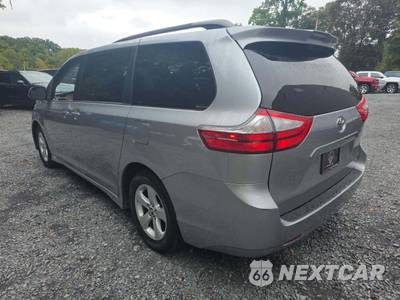 2018 Toyota Sienna LE 8-Passenger 119.3" WB - zdjęcie 2 z 24 - miniatura