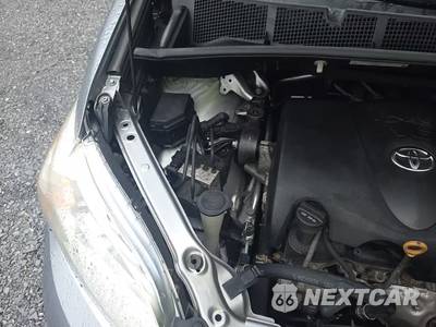 2018 Toyota Sienna LE 8-Passenger 119.3" WB - zdjęcie 24 z 24 - miniatura