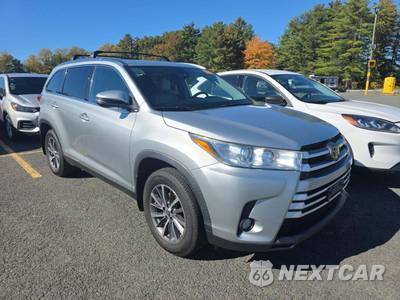 2019 Toyota Highlander XLE - zdjęcie 4 z 25 - miniatura
