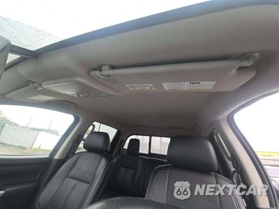 2018 Nissan TITAN SL Crew Cab Short Bed - zdjęcie 8 z 23 - miniatura