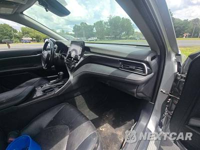 2022 Toyota Camry XSE - zdjęcie 19 z 20 - miniatura