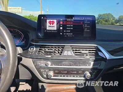 2021 BMW 5 Series Sedan 530i - zdjęcie 10 z 21 - miniatura