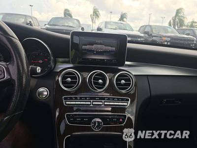 2018 Mercedes-Benz C 300 Sedan - zdjęcie 10 z 25 - miniatura