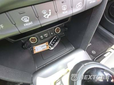 2018 Hyundai Kona Ultimate w/Lime Accent - zdjęcie 8 z 22 - miniatura