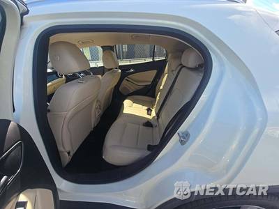 2015 Mercedes-Benz GLA 250 - zdjęcie 13 z 23 - miniatura