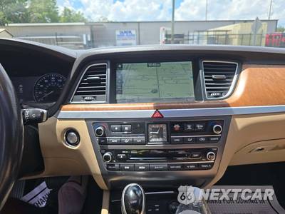 2015 Hyundai Genesis 3.8 Sedan - zdjęcie 10 z 22 - miniatura