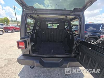 2019 Jeep Wrangler Unlimited Sport S - zdjęcie 14 z 20 - miniatura