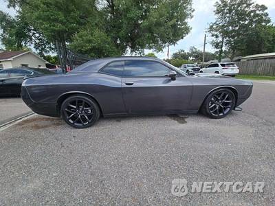 2021 Dodge Challenger GT - zdjęcie 4 z 20 - miniatura