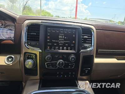 2017 Ram 1500 Laramie Longhorn Crew Cab Short Bed - zdjęcie 10 z 25 - miniatura
