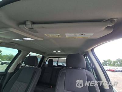 2021 Nissan TITAN SV Crew Cab Short Bed - zdjęcie 8 z 20 - miniatura