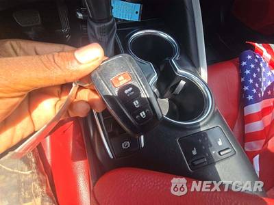 2020 Toyota Camry XSE - zdjęcie 8 z 22 - miniatura