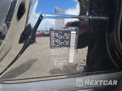 2017 Nissan Armada Platinum - zdjęcie 2 z 20 - miniatura