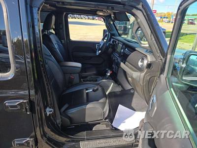 2023 Jeep Wrangler 4 Door Sahara Altitude - zdjęcie 18 z 21 - miniatura