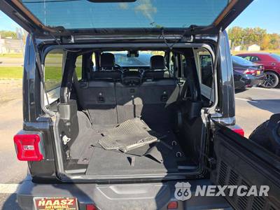 2023 Jeep Wrangler 4 Door Sahara Altitude - zdjęcie 14 z 21 - miniatura