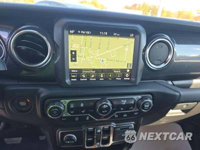 2023 Jeep Wrangler 4 Door Sahara Altitude - zdjęcie 10 z 21 - miniatura