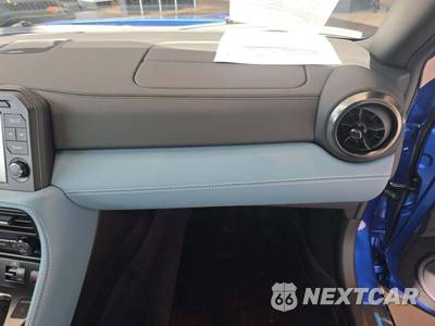 2024 Nissan GT-R Skyline Edition - zdjęcie 17 z 20 - miniatura