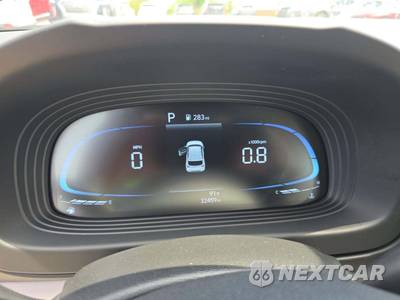 2025 Hyundai Venue SEL - zdjęcie 9 z 20 - miniatura