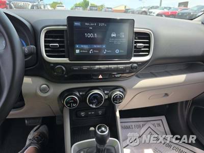 2025 Hyundai Venue SEL - zdjęcie 10 z 20 - miniatura