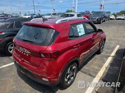 2025 Hyundai Venue SEL - zdjęcie 3 z 20 - miniatura