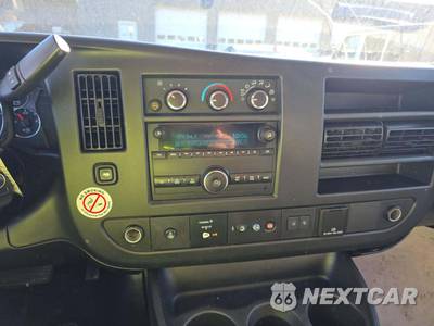 2019 Chevrolet Express 3500 Passenger Van LT 1LT 155.0" WB - zdjęcie 10 z 23 - miniatura