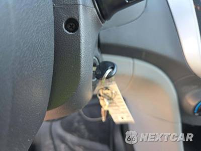 2013 Hyundai Accent SE Hatchback - zdjęcie 8 z 23 - miniatura
