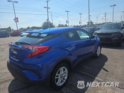 2020 Toyota C-HR LE - zdjęcie 3 z 21 - miniatura