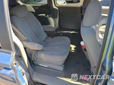 2007 Hyundai Entourage SE 118.9" WB - zdjęcie 17 z 28 - miniatura