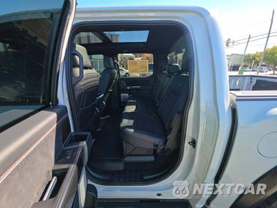 2026 Ford F-150 Raptor Crew Cab Short Bed - zdjęcie 13 z 21 - miniatura