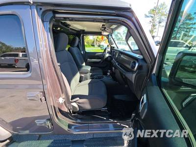 2020 Jeep Wrangler Unlimited Sport S - zdjęcie 18 z 24 - miniatura
