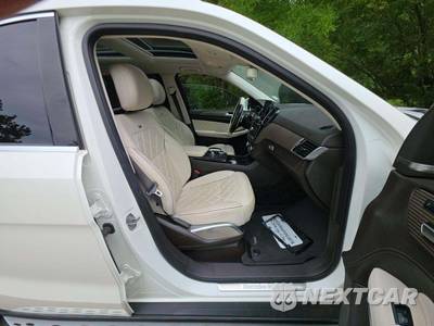 2019 Mercedes-Benz GLS 550 4MATIC - zdjęcie 19 z 24 - miniatura