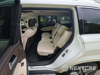 2019 Mercedes-Benz GLS 550 4MATIC - zdjęcie 13 z 24 - miniatura