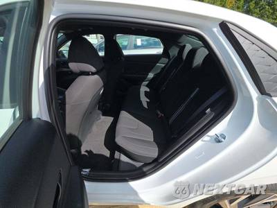 2025 Hyundai Elantra SEL Sport - zdjęcie 13 z 21 - miniatura