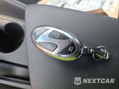 2025 Hyundai Elantra SEL Sport - zdjęcie 8 z 21 - miniatura