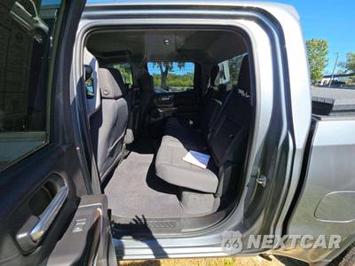 2020 GMC Sierra 1500 Elevation Crew Cab Short Bed 3SB - zdjęcie 13 z 21 - miniatura