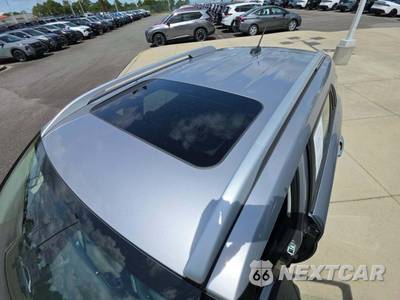 2025 Hyundai Venue SEL - zdjęcie 12 z 21 - miniatura