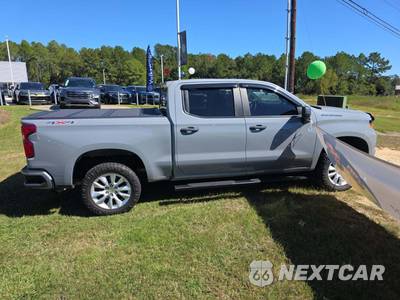 2024 Chevrolet Silverado 1500 Custom Crew Cab Short Bed 1CX - zdjęcie 4 z 21 - miniatura