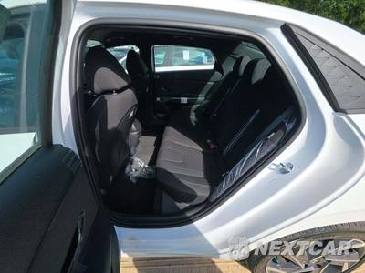 2025 Hyundai Elantra SEL Sport - zdjęcie 13 z 21 - miniatura