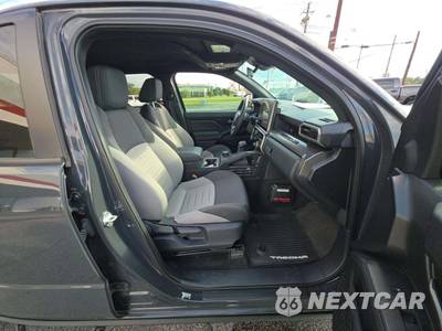 2025 Toyota Tacoma i-FORCE MAX TRD Off-Road Crew Cab Medium Bed - zdjęcie 18 z 21 - miniatura