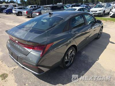 2025 Hyundai Elantra SEL Sport - zdjęcie 3 z 21 - miniatura