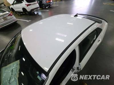2025 Hyundai Elantra SEL Sport - zdjęcie 12 z 21 - miniatura