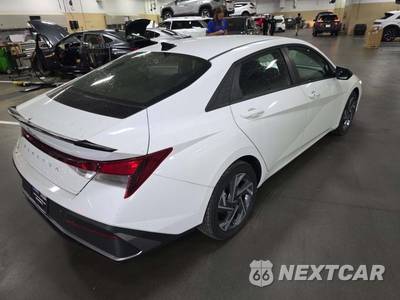 2025 Hyundai Elantra SEL Sport - zdjęcie 3 z 21 - miniatura