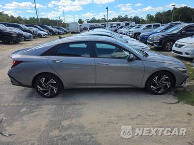 2025 Hyundai Elantra SEL Sport - zdjęcie 4 z 22 - miniatura