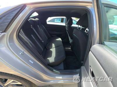 2025 Hyundai Elantra SEL Sport - zdjęcie 16 z 22 - miniatura