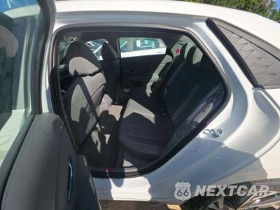 2025 Hyundai Elantra SEL Sport - zdjęcie 13 z 21 - miniatura