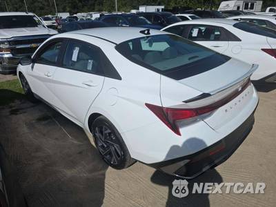 2025 Hyundai Elantra SEL Sport - zdjęcie 2 z 21 - miniatura