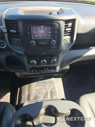2021 Ram 2500 Tradesman Crew Cab Long Bed - zdjęcie 10 z 23 - miniatura