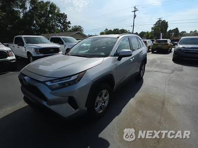2025 Toyota RAV4 XLE - zdjęcie 1 z 18 - miniatura