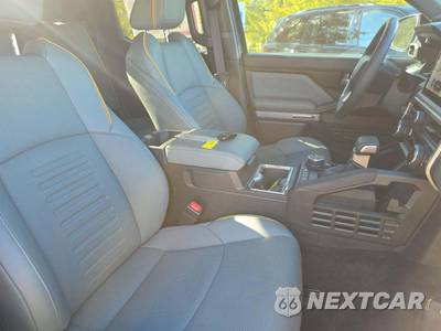 2025 Toyota Tacoma i-FORCE MAX Trailhunter Crew Cab Long Bed - zdjęcie 15 z 21 - miniatura