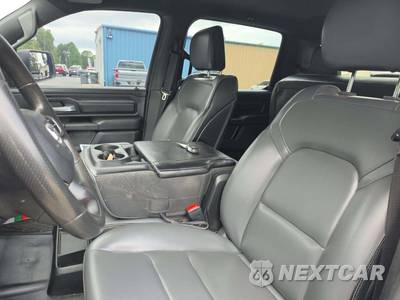 2023 Ram 1500 Tradesman Crew Cab Short Bed - zdjęcie 3 z 25 - miniatura