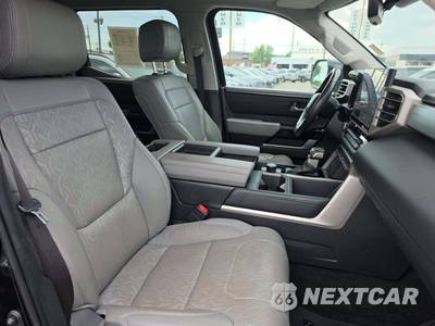 2022 Toyota Tundra Hybrid Limited Crew Cab Short Bed - zdjęcie 15 z 26 - miniatura